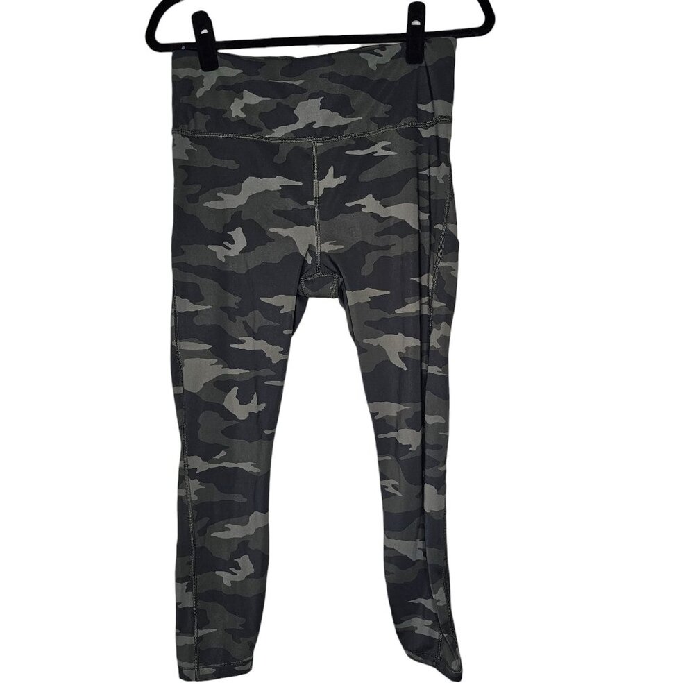 ❤️Athleta M Green Camo Ultimate 7/8 Tights Leggings Active Athletic Pockets Gym